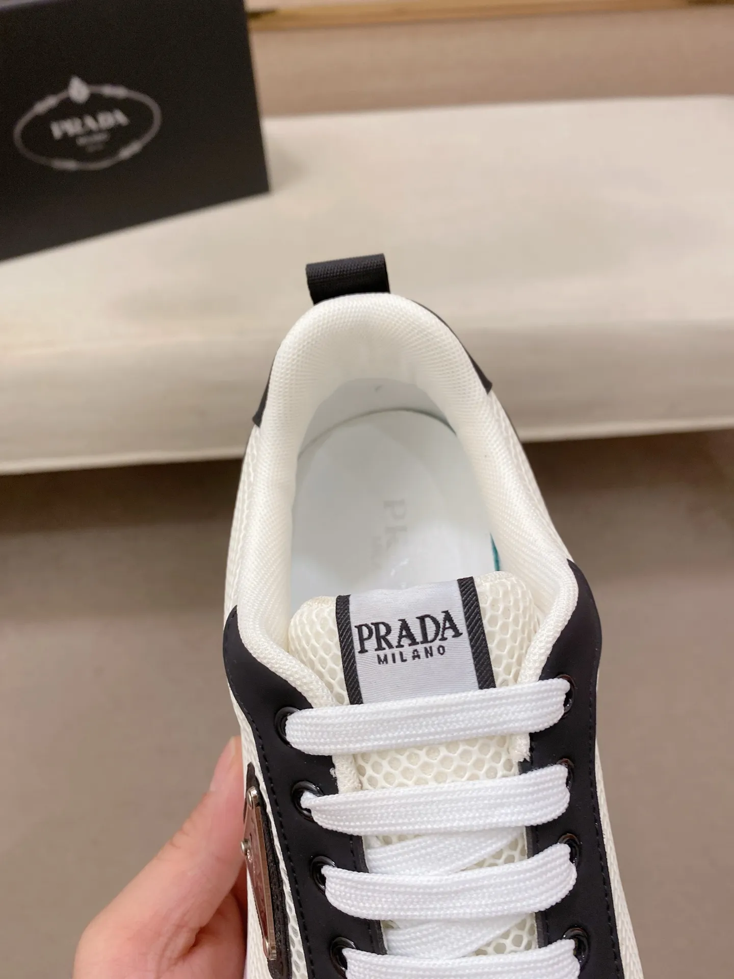 Men's men's shoes💰: 440💰[Prada～Prada] Trendy new styles are on the market. Same style as the official website. Counter quality. Original version. [Strong] [Strong] Imported selected first-layer cowhide. Comfortable and breathable sheepskin lining, fine workmanship, upper layer made of 100% pure cowhide, original last shape, comfortable on the feet, shoe sizes 38 to 44